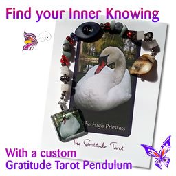 An artful spiritual tool, the Gratitude Tarot Pendulum brings intuition and beauty together to help you amplify the voice of your deepest knowing.